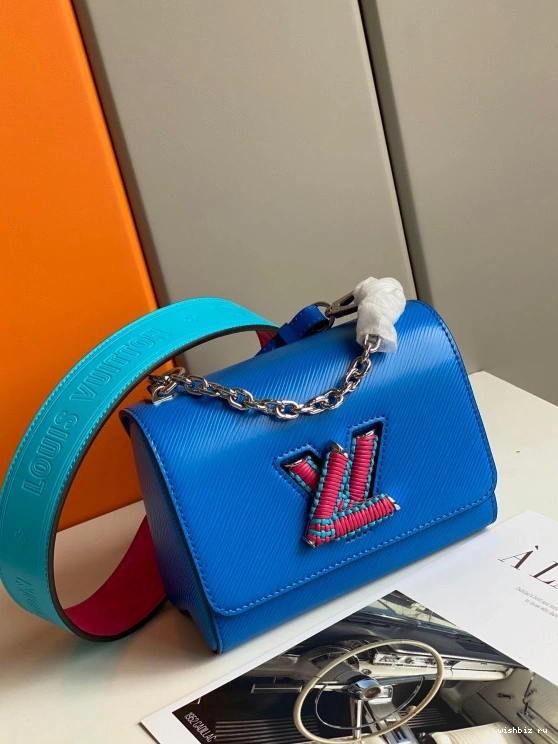 WIS VUITTON TWIST PM LOUIS 0308